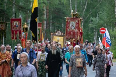 Евгений Куйвашев - Власти Свердловской области отменили крестный ход в Царские дни - znak.com - Екатеринбург - Свердловская обл.