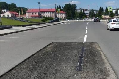 Олег Мельниченко - Мельниченко возмущен разметкой, нанесенной поверх срезанного асфальта - mk.ru - Пензенская обл. - Пенза