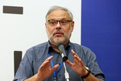 Михаил Хазин - Михаил Хазин: проблема дедолларизации должна решиться автоматически - interaffairs.ru - Россия