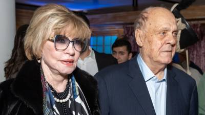 Владимир Меньшов - Валерий Гаркалин - Вера Алентова - Слова Гаркалина о Меньшове на церемонии прощания с режиссером довели до слез Веру Алентову - inforeactor.ru - Москва - Россия