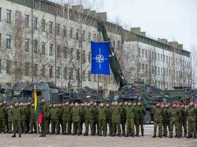 Гитанас Науседа - Педро Санчес - На базе НАТО в Литве во время пресс-конференции премьера Испании возникла неизвестная угроза - rosbalt.ru - Литва - Испания