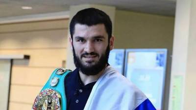Хабиб Нурмагомедов - Рамзан Кадыров - Александр Емельяненко - Артур Бетербиев - Бетербиев назвал Кадырова старшим братом для многих спортсменов - russian.rt.com - респ. Чечня