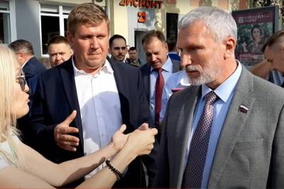 Алексей Журавлев - Депутату Госдумы Журавлеву пришлось оправдываться по поводу «борделя для черепах» - mk.ru - Челябинская обл.