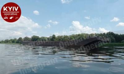 «Летучий голландец»: Сеть поразило видео одиноко плывущей баржи (ВИДЕО) - enovosty.com - Киев