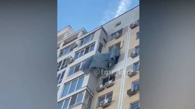 Парашютист приземлился на кондиционер краснодарской многоэтажки - vesti.ru - Краснодар