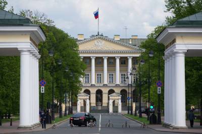 Александр Беглов - Петербург заработал более 10 млрд рублей с продажи и аренды зданий - abnews.ru - Санкт-Петербург