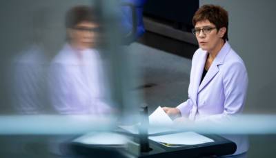 Аннегрет Крамп-Карренбауэр - Россия может быстро перейти от маневров к активным действиям, — глава Бундесвера - enovosty.com - Россия - Германия