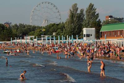 Россияне составили антирейтинг городов для отдыха внутри страны - lenta.ru - Анапа - Адлер