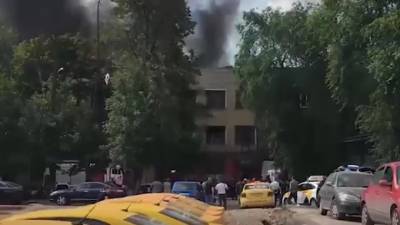 На юго-востоке Москвы ликвидировали пожар на складе - piter.tv - Москва - Россия