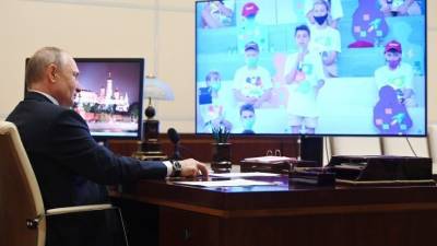 Владимир Путин - Как прошла встреча Владимира Путина с финалистами конкурса «Большая перемена»? - 5-tv.ru - Россия