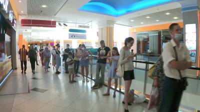 От саботажа до давки в очередях. Почему воронежцы массово бросились на прививку от ковида - vestivrn.ru - Воронеж