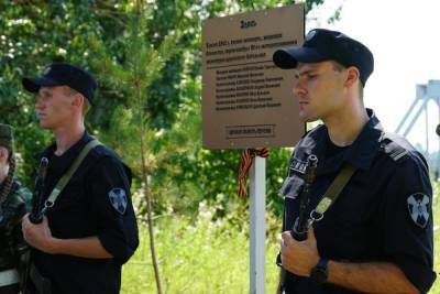 В Пскове росгвардейцы почтили память бойцов НКВД - mk-pskov.ru - Псковская обл. - Псков