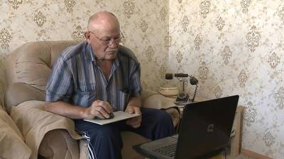 Владимир Путин - "Прямая линия" работает: омским ветеранам вернули социальные выплаты - vesti.ru - Россия