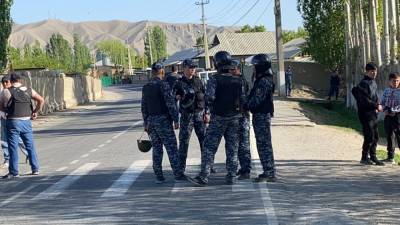 Кыргызский военнослужащий погиб в результате перестрелки на границе с Таджикистаном - trend.az - Киргизия - Таджикистан - Баткенской обл.