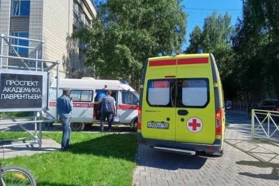 Мальчика на самокате в новосибирском Академгородке мог сбить замдиректора физматшколы НГУ - tayga.info - Новосибирск