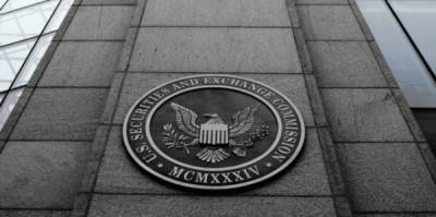 Элизабет Уоррен - Гэри Генслер - Сенат США обязал SEC отчитаться о полномочиях Комиссии для защиты криптоинвесторов - cryptowiki.ru - США