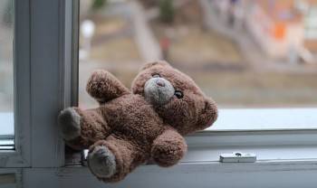 В Вологде из окна дома выпала 2-летняя девочка - vologda-poisk.ru - Россия - Вологодская обл. - Вологда