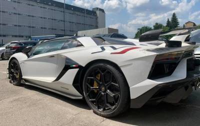 В Киеве таможенники изъяли суперкар Lamborghini - korrespondent.net - Украина - Киев - Израиль
