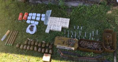 Житель Луганщины обустроил дома тайник с боеприпасами (ФОТО) - dsnews.ua - Украина - Луганская обл. - Луганщины