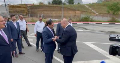 Сурен Папикян - Новый пограничный мост между Арменией и Грузией станет шире - видео - ru.armeniasputnik.am - Армения - Грузия