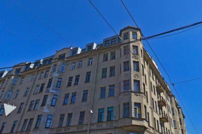 Двое парней скончались при загадочных обстоятельствах в коммуналке в Петроградском районе - spb.mk.ru - Санкт-Петербург