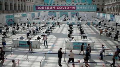 Сергей Собянин - Собянин призвал продолжать активную вакцинацию от COVID-19 в Москве - iz.ru - Москва - Израиль