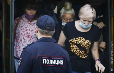 Анна Попова - Попова отметила рост доли регионов в структуре заболеваемости COVID - interfax.ru - Москва - Россия - Санкт-Петербург