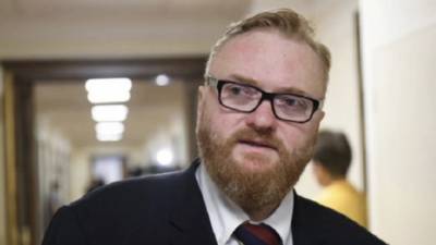 Виталий Милонов - Милонов хочет ввести наказание за ношение коротких шорт в Петербурге - piter.tv - Санкт-Петербург