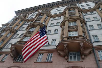 Джон Салливан - Штат сотрудников посольства США в Москве сократится до 120 человек - lenta.ru - Москва - Россия - США