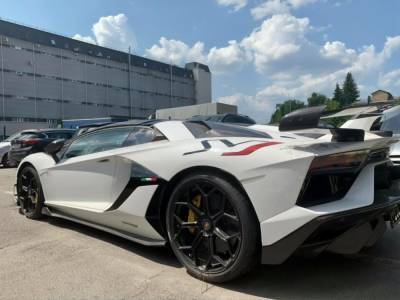 Киевская таможня изъяла элитный суперкар Lamborghini стоимостью в €600 тыс. - gordonua.com - Украина