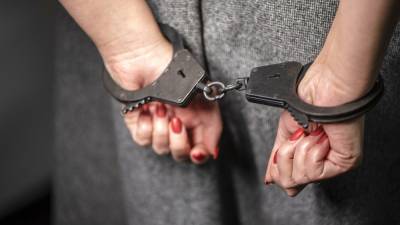 На Луганщине чиновница пойдет под суд за незаконное начисление себе премий и надбавок - vchaspik.ua - Украина