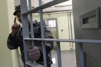 Российских стюардесс арестовали за контрабанду наркотиков в шампунях - lenta.ru - Москва - Нью-Йорк