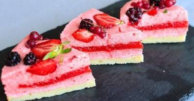 Есть сладкое и худеть: лёгкий торт-суфле из клубники - skuke.net