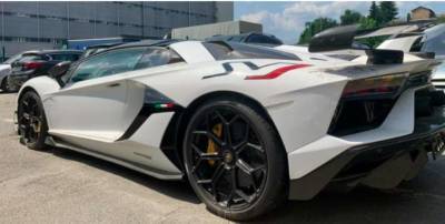 Таможенники Киева изъяли нелегальный Lamborghini - lenta.ua - Украина - Киев - Израиль - Польша - Харьков