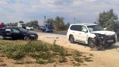 Lexus - Женщина погибла и ребенок пострадал в ДТП с участием Lexus в Крыму - iz.ru - Крым - Санкт-Петербург - Израиль - Псков