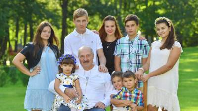 Александр Лукашенко - Павел Усов - Виктор Лукашенко - Политолог о свадьбе внучки Лукашенко: он как султан решил гульнуть в самые мрачные для страны времена - naviny.by - Белоруссия