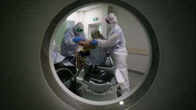 Число заболевших коронавирусом в Петербурге снижается третью неделю подряд - dp.ru - Москва - Санкт-Петербург