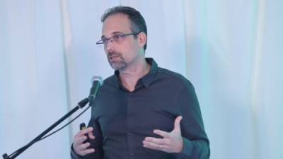 Эксперт: усилить ограничения, пока нет вакцины от варианта "Дельта" - vesty.co.il - Россия - Израиль