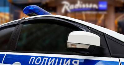 Девушка обвинила иностранца в изнасиловании в гостинице Radisson Blu - ren.tv - Москва - Латвия
