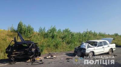 На трассе Подольск - Балта столкнулись два авто: «Волга» разорвала ВАЗ пополам - odessa-life.od.ua - Украина - Одесская обл. - Подольск