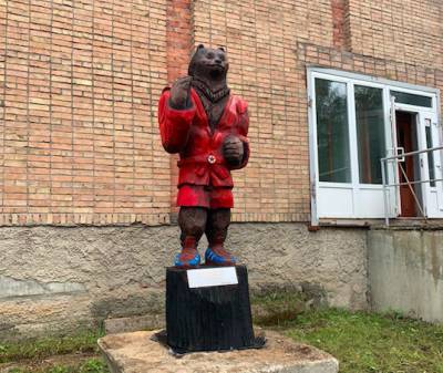В Сыктывкаре появился памятник самбисту - komiinform.ru - Сыктывкар