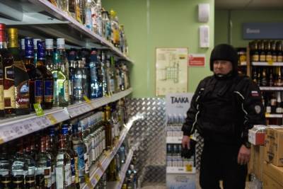 В Новосибирске наркоман потерял сознание во время кражи спиртного в магазине - novos.mk.ru - Новосибирск - район Октябрьский, Новосибирск