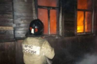В Хабаровске сгорел деревянный дом - hab.aif.ru - Россия - Хабаровский край - Хабаровск - Березовка