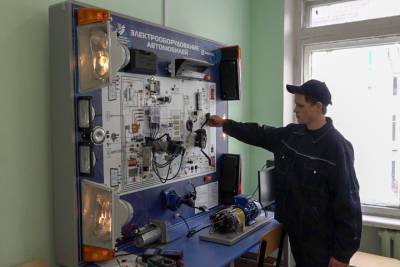 На Брянщине за три года модернизируют 25 техникумов и колледжей - mk.ru - Россия - Брянская обл.