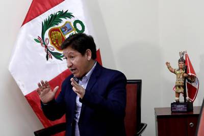 Премьера Перу обвинили в отмывании денег - lenta.ru - Перу
