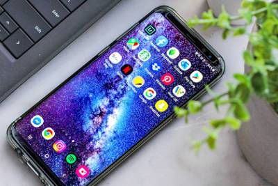 Пользователей Android предупредили о ворующем аккаунты в соцсетях вирусе - lenta.ru - США - Вьетнам
