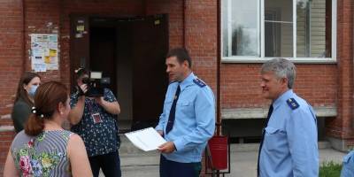 Игорь Краснов - Многодетная мать из Новосибирска получила квартиру после жалоб генпрокурору Краснову - runews24.ru - Россия - Новосибирск - район Кировский, Новосибирск