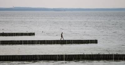 Море начало остывать: синоптики назвали температуру воды у калининградского побережья - klops.ru - Россия - Швеция