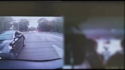 Видео: без прав и на Cadillac - уходил от погони и врезался в машину с детьми - vesty.co.il - Израиль - округ Хайфский