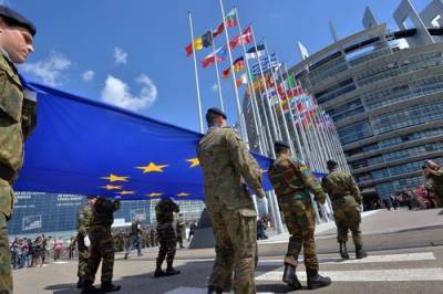 Джордж Оруэлл - В Брюсселе подумывают о собственной объединенной армии Единой Европы - argumenti.ru - Брюссель